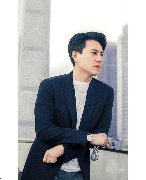 靳东最新爆料消息图片,揭秘娱乐圈不为人知的秘密！